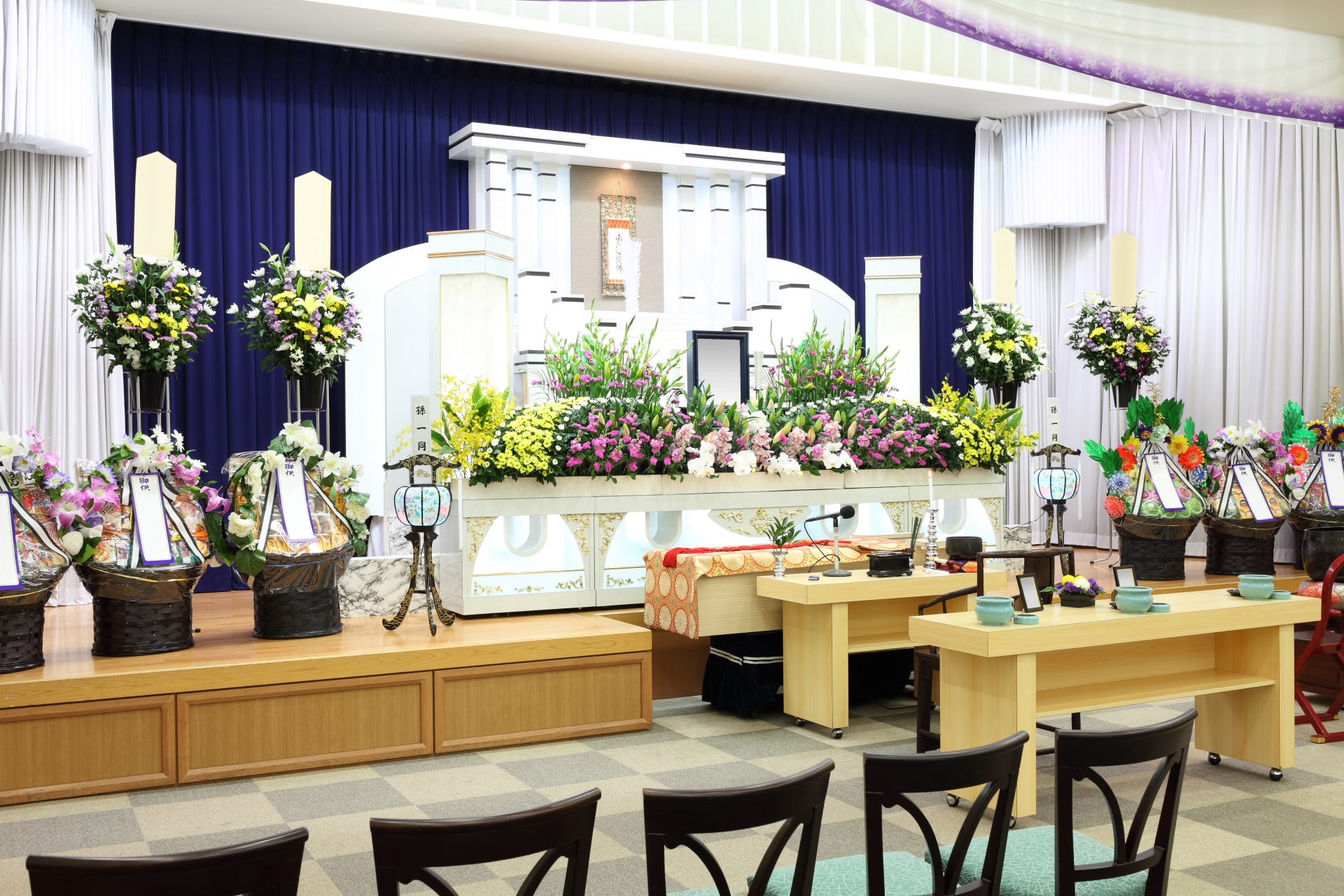 通夜 葬儀 告別はどう違う 参列する場合のマナーも紹介 公式 京花 東京都板橋区の葬儀 お葬式